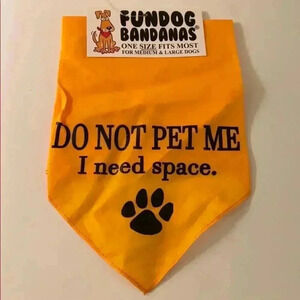 Do not pet me bandana dog NWT D